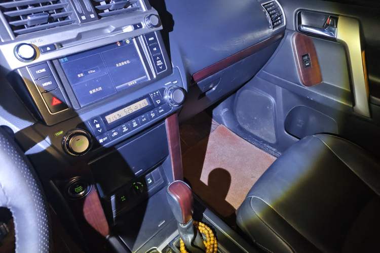 Used Toyota Prado 2016 3.5L Automatic TX-L
