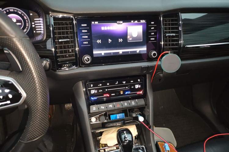 Used Skoda Kodiaq 2017 TSI380 7-Seater Four-Wheel-Drive Flagship Edition Audio And AC Panel