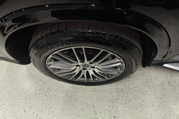 Used Mercedes-Benz GLC 2024 GLC 300 L 4MATIC Dynamic Edition 5-seater
