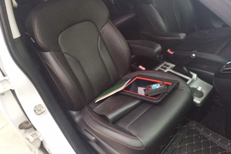 Used Haval H6 2016 Upgraded Model 1.5T Automatic Two-Wheel Drive Elite Version