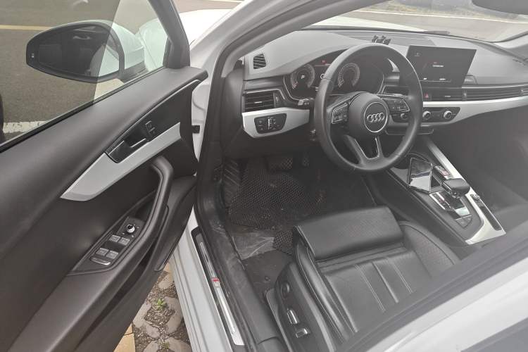 Used Audi A4L 2024 40 TFSI Fashion Dynamic Model
