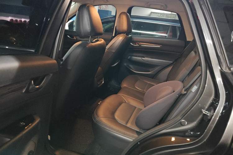 Used Mazda CX-5 2019 Cloud-Controlled Version 2.0L Automatic 2WD Smart Enjoyment Model China V Standard Left Rear Seat