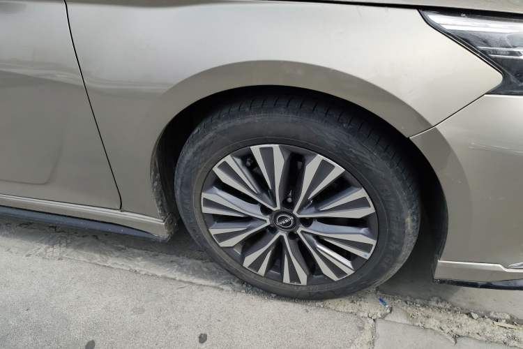 Used Nissan Teana 2022 2.0L XL-Upr Enjoyment Edition Right Front Wheel Hub