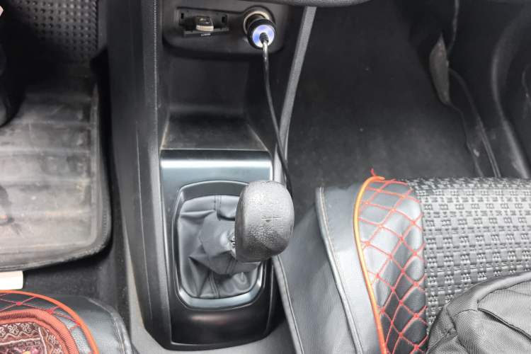 Used Baojun 310 2016 1.2L manual Comfort trim level