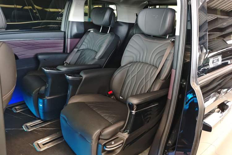 Used GAC Trumpchi M8 2024 Master Series 400T Prestige Edition
