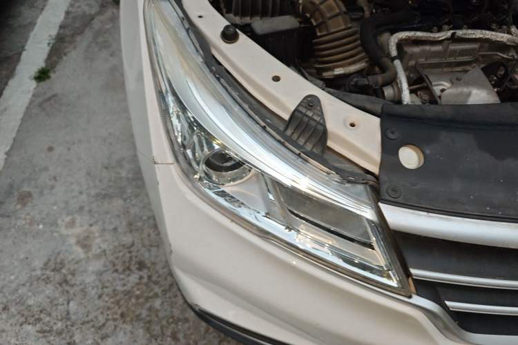 Used Baojun 730 2019 1.5T Manual Fashion Model 7-seater National V
