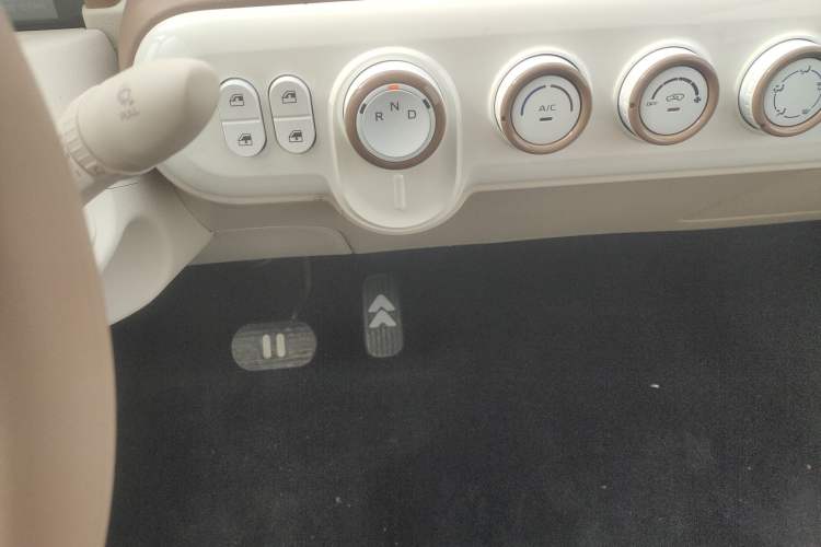 Used Bestune Pony 2026 222km Colorful Horse
