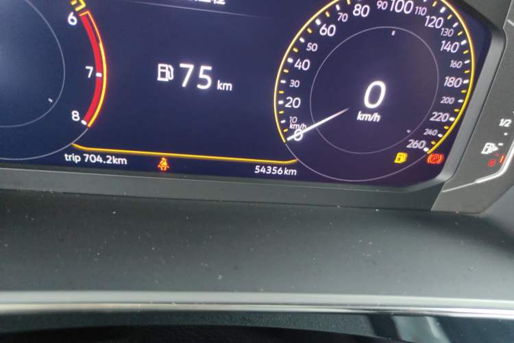 Used Volkswagen Passat 2022 330TSI Starry Elite Edition Odometer Close Up