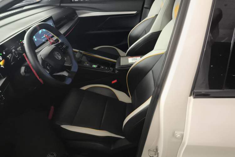 Used MG 5 Scorpio 2022 1.5T Trophy Sport Luxurious Edition