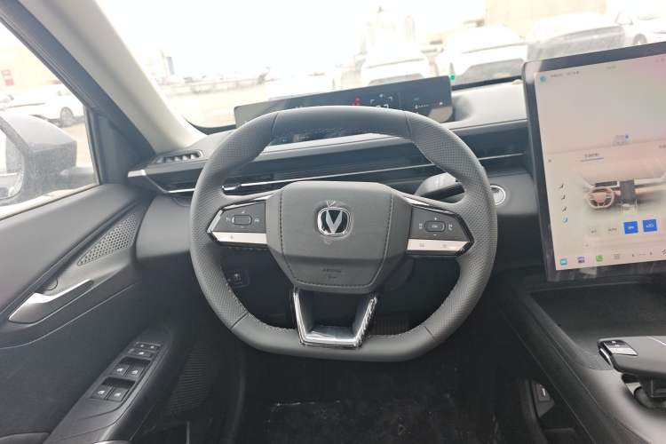 Used CHANGAN Eado 2025 Blue Whale 1.5T 500Bar Prestige Model Steering Wheel
