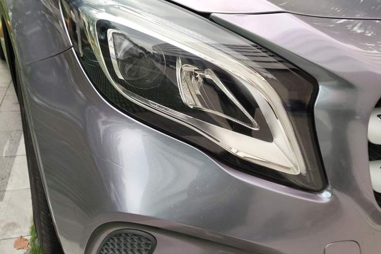 Used Mercedes-Benz GLA 2018 GLA 200 Fashion Model Right Front Headlight