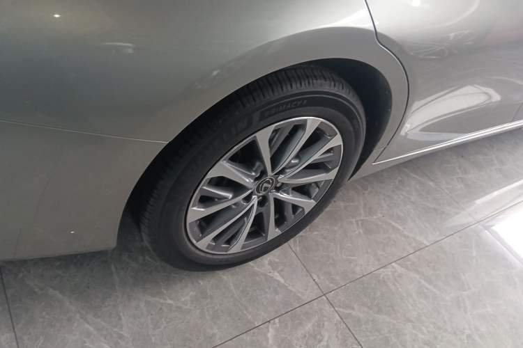 Used Lexus ES 2022 200 Excellence Edition
