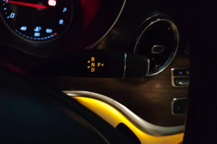 Used Mercedes-Benz V-Class 2021 V 260 L Long-wheelbase Luxury Edition