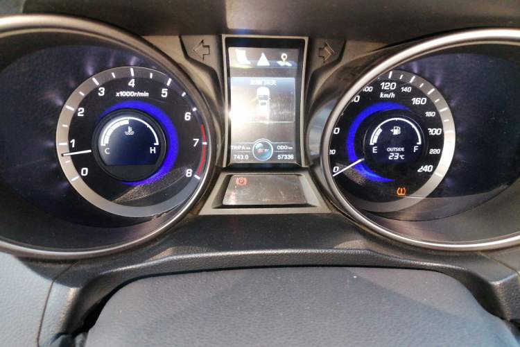 Used CHANGAN CS75 2016 1.5T Manual FENGSHANG Model