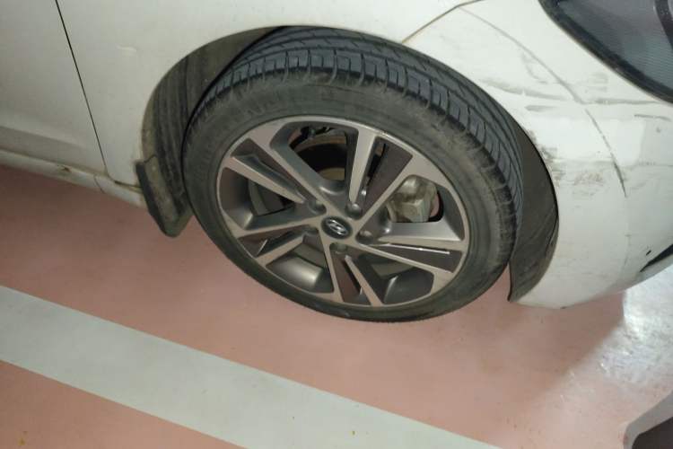 Used Hyundai Elantra (6th Generation / Lingdong) 2016 1.6L Automatic ZhiXuan – Elite Version Right Front Wheel Hub