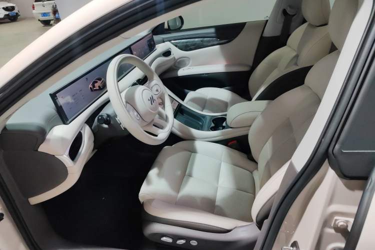 Used IM L6 2024 Max Long-Range Version
