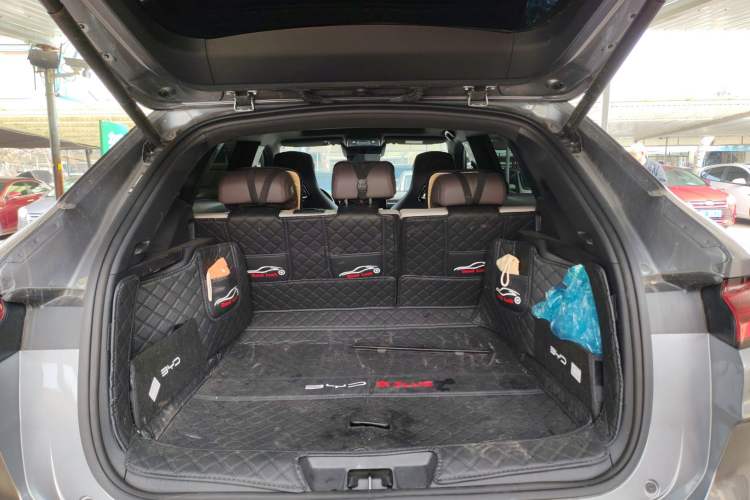 Used BYD Song PLUS New Energy 2025 EV Intelligent Driving Edition 520km Luxury Model Trunk