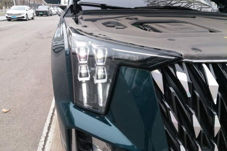 Used GAC Trumpchi ES9 2024 PHEV with 143 km Max
