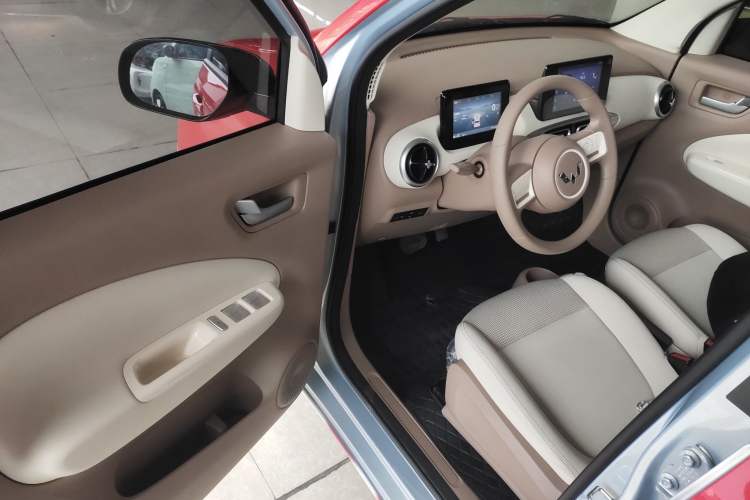 Used Wuling Hongguang MINIEV 2025 Four-Door Version Premium Edition