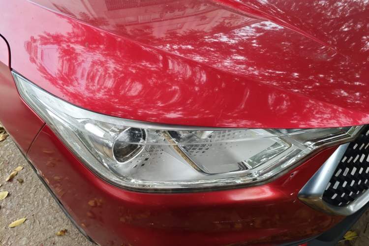 Used Baojun RC-6 2019 1.5T CVT Elite Version with 24-Hour Online Service Right Front Headlight