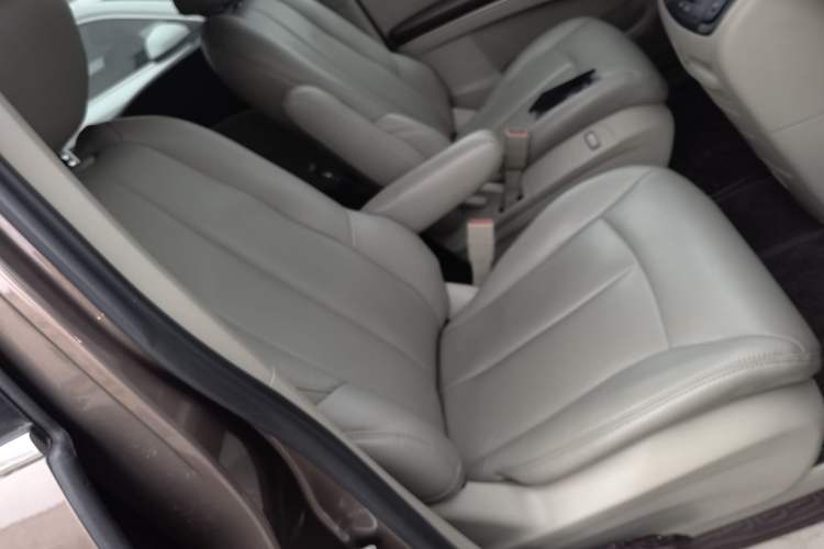 Used Buick GL8 2018 28T Comfort Model China VI Standard