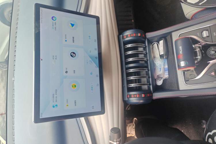 Used BYD Yuan PLUS 2022 510 km Flagship Version Audio And AC Panel