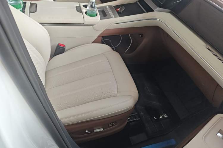 Used BYD Xia 2025 DM-i 1.5T 180km Excellence Model