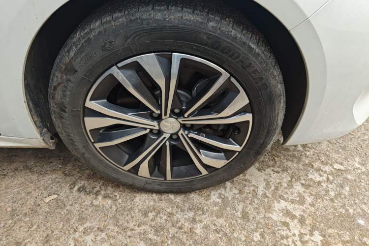 Used Peugeot 508 2022 508L 400THP PureTech Driving Control Edition Right Front Wheel Hub