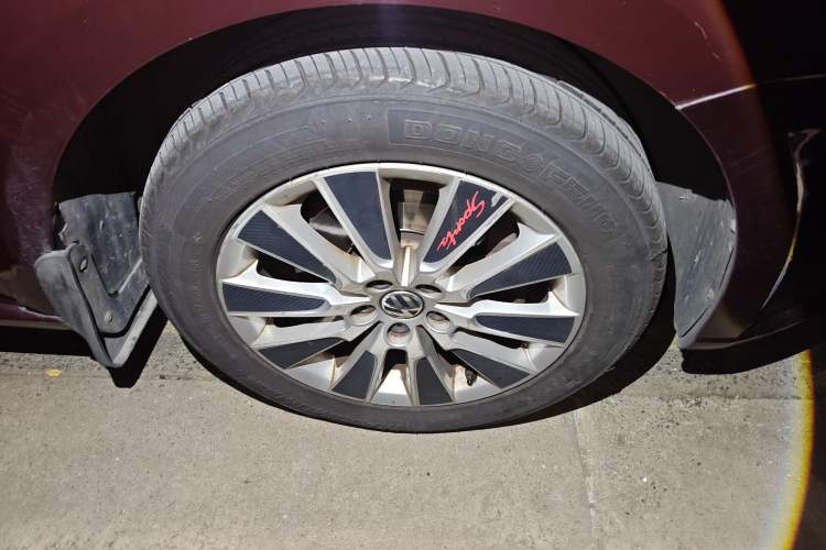 Used Volkswagen Lavida 2013 Revised Version 1.4 TSI Manual Comfort Edition
