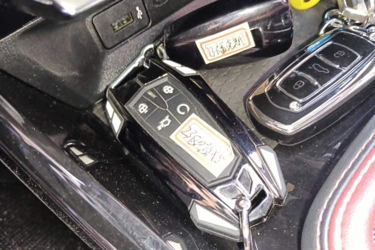 Used CHANGAN OSHAN X5 2022 Sport Edition 1.5T DCT Cyclone Assault Vehicle Key