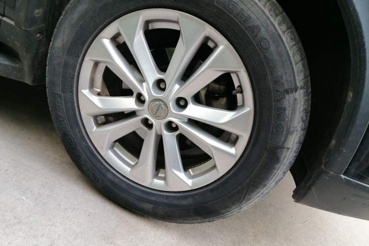 Used Nissan X-Trail 2014 2.5L CVT Luxury Edition 4WD
