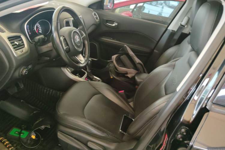 Used Jeep Compass 2017 200T Automatic Family Edition