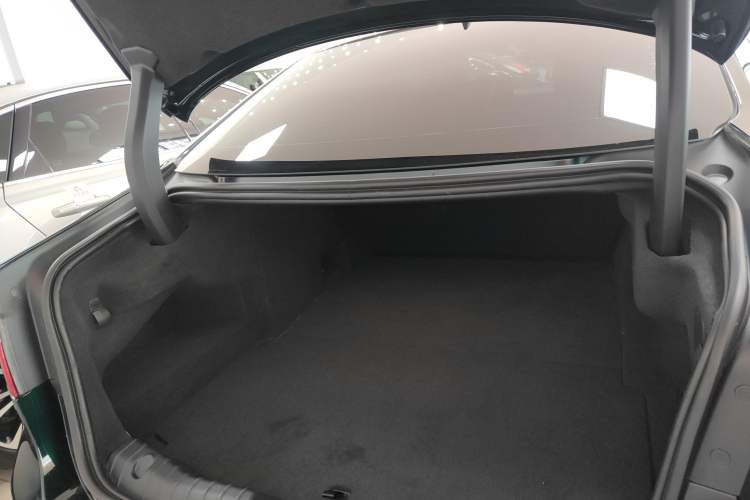 Used Jaguar XFL 2023 XFL 2.0T P250 Two-Wheel-Drive Luxury Deluxe Edition
