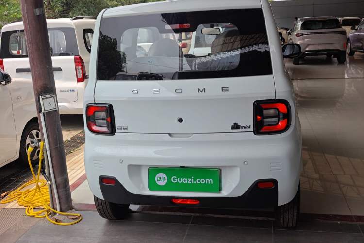 Used Geely Galaxy Panda 2024 Panda Mini 200km Endurance Bear Rear