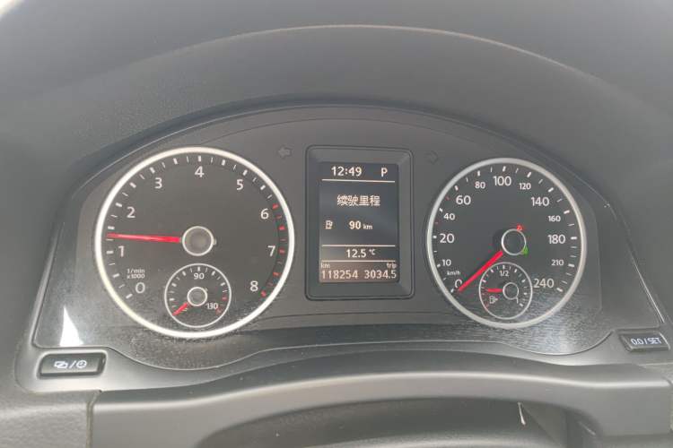 Used Volkswagen Tiguan 2016 300TSI Automatic Two-Wheel Drive Trend Edition Instrument Cluster
