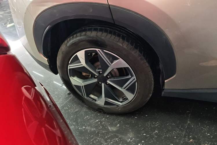 Used AION V 2024 Plus 70 Star Edition Lithium Iron Phosphate