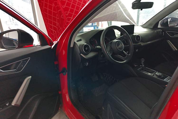 Used Audi Q2L 2021 35 TFSI Progressive Dynamic Edition
