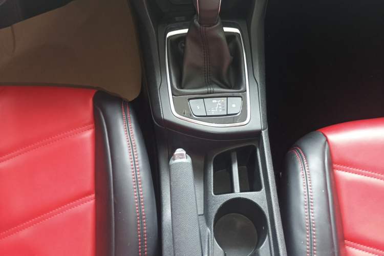 Used Peugeot 308S 2015 1.2T Automatic Jingchi Edition Gear Lever