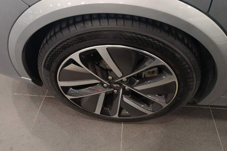 Used Li Auto L9 2022 Max model