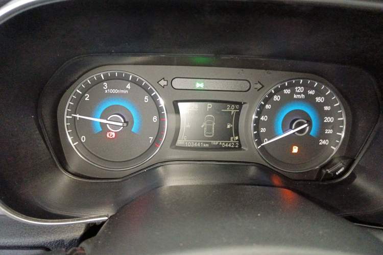 Used Dongfeng Fengon 580 2021 Revised ☆ Star Edition 1.5T Automatic Luxury Version
