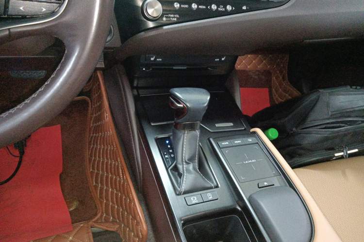 Used Lexus ES 2020 200 Excellence Edition