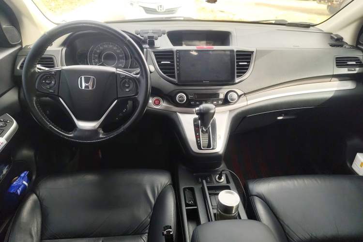 Used Honda CR-V 2012 2.4L four-wheel drive luxury version Center Console