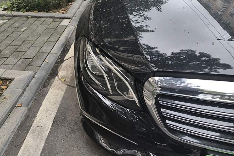 Used Mercedes-Benz E-Class 2019 Facelifted E 300 L Stylish Version Right Front Headlight