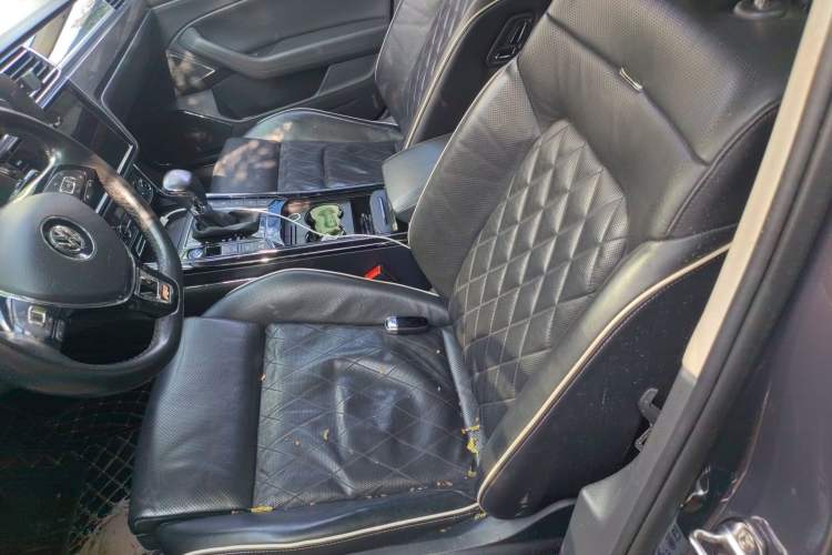 Used Volkswagen Phideon 2018 Revised Version 380TSI Two-Wheel-Drive Flagship Edition
