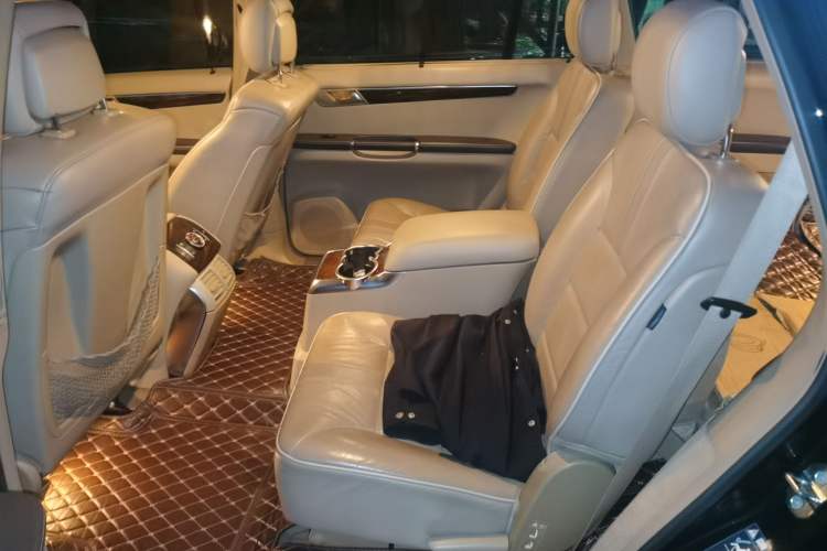 Used Mercedes-Benz R-Class 2011 R 350 L 4MATIC
