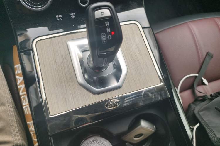 Used Land Rover Range Rover Evoque 2022 Aurora L 249 PS R-Dynamic Luxury Edition