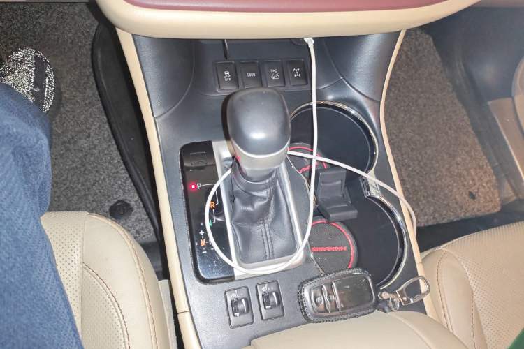 Used Toyota Highlander 2015 2.0T Four-Wheel Drive Luxury Edition 7-Seater
