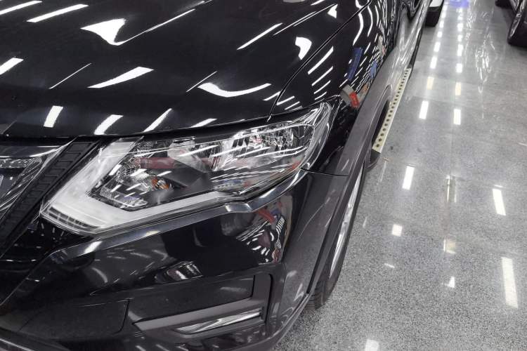 Used Nissan X-Trail 2019 2.0L CVT Smart Connect Comfort Edition 2WD
