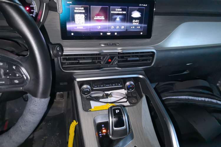 Used Geely Auto Coolray 2019 260T DCT Knight China VI Standard Audio And AC Panel