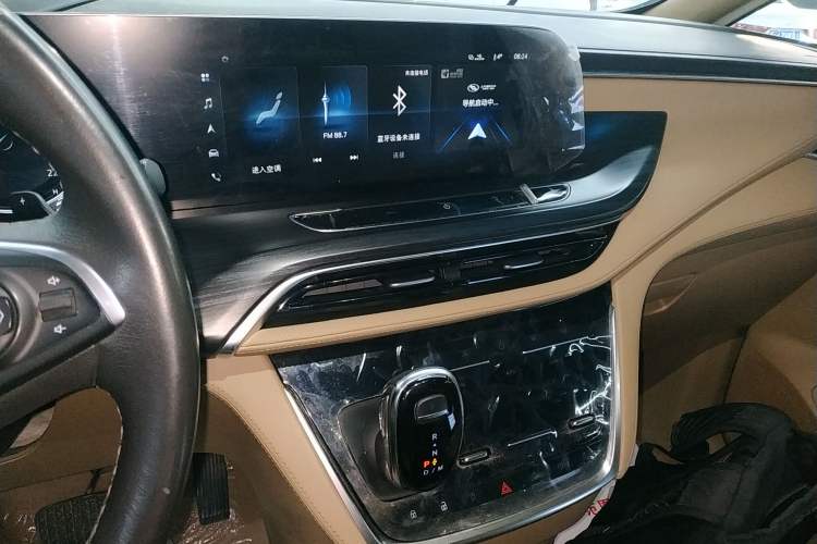 Used Buick GL8 2020 ES Land Cruiser 653T Luxury Edition